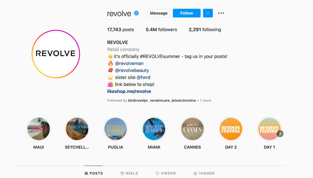 Una captura de pantalla del perfil de Instagram de Revolve