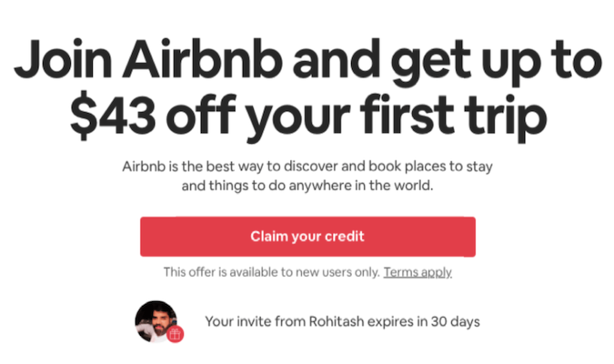 Captura de pantalla de un CTA con $43 de descuento en tu primer viaje a airbnb.com