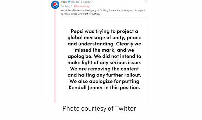 El tweet de disculpa de Pepsi dice que está eliminando el contenido y deteniendo más publicaciones.